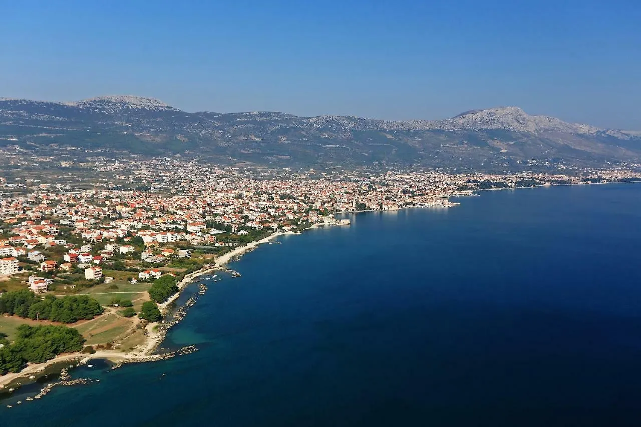 Apartment D & N Kaštela 0*,